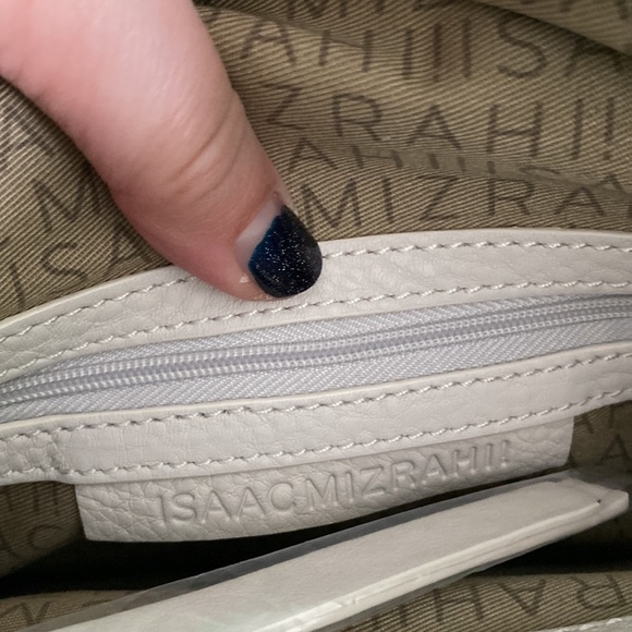 ISAAC MIZRAHI LEATHER HOBO BAG - Picture 7 of 8